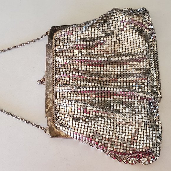 Vintage Petite Whiting Davis Silver Mesh Purse - Picture 1 of 3
